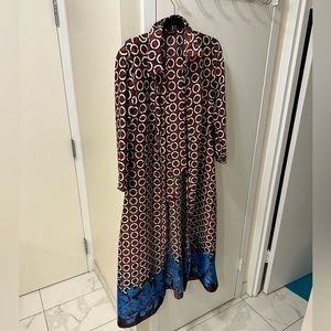 Zara long dress, worn once in amazing condition! Size L
